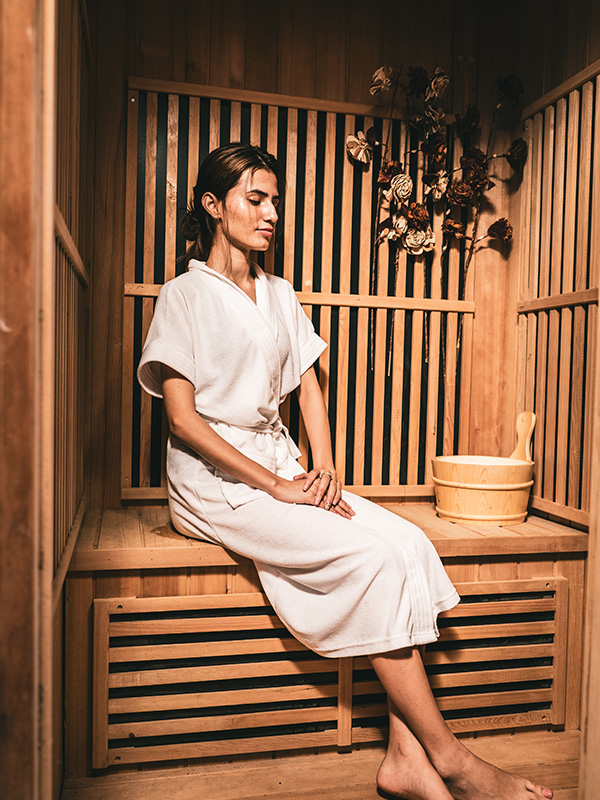 INFRARED SAUNA BATH